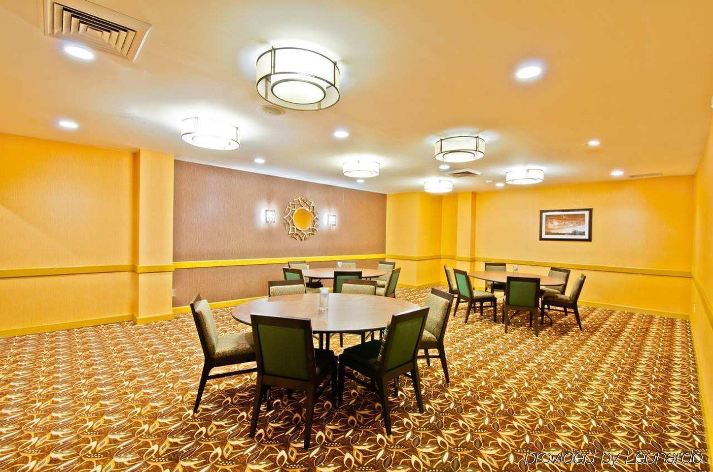 Doubletree By Hilton Hotel Raleigh - Brownstone - University Zewnętrze zdjęcie