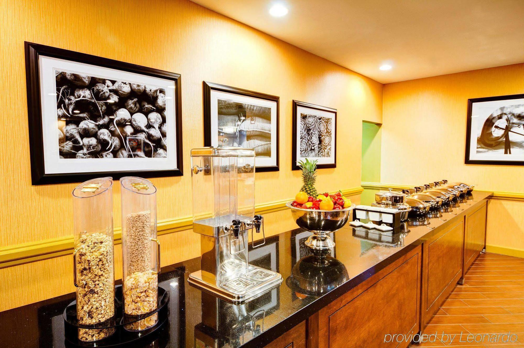 Doubletree By Hilton Hotel Raleigh - Brownstone - University Zewnętrze zdjęcie