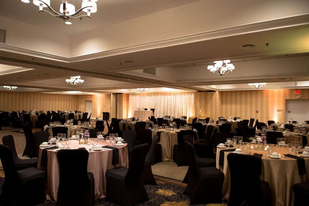 Doubletree By Hilton Hotel Raleigh - Brownstone - University Udogodnienia zdjęcie